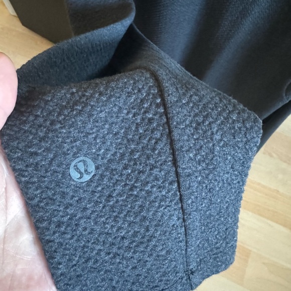 lululemon At Ease Crew Neck - Picture 3 of 5